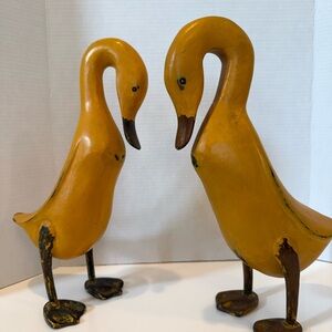 Vintage hand carved/painted duck set